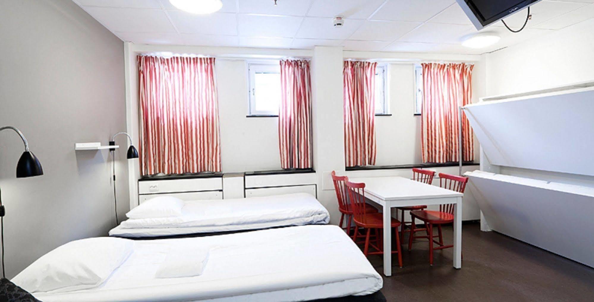 Stf Gaerdet Hotel & Hostel Стокгольм Экстерьер фото